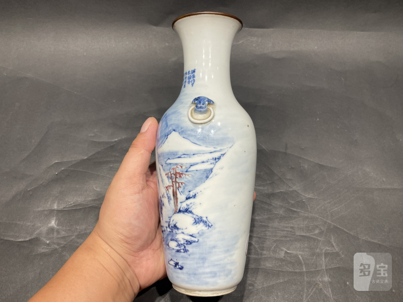 清晚期 青花釉里红踏雪寻梅双耳瓶 - 图3